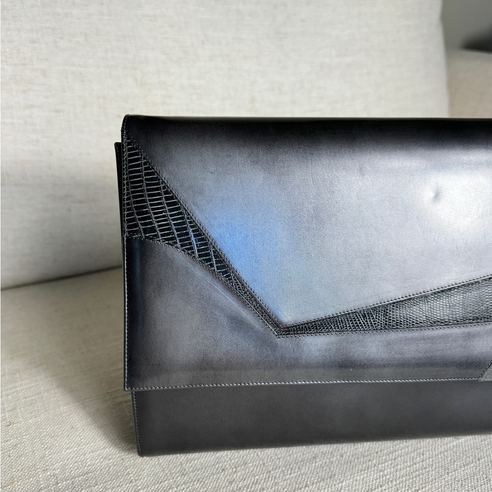 Bally Vintage Clutch Purse. - Picture 5 of 17
